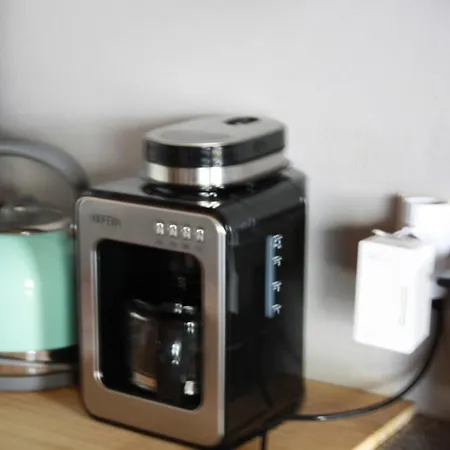 Estudio Com Espaco Exterior, 5 Minutos De Cascais. * Cascais