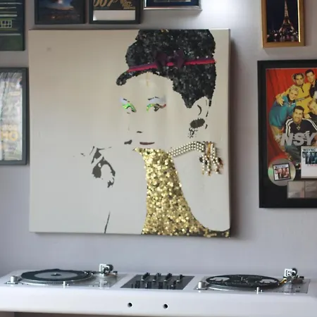 Estudio Com Espaco Exterior, 5 Minutos De Cascais. Apartment *