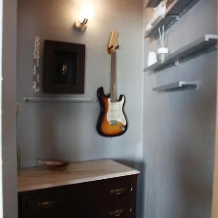 Estudio Com Espaco Exterior, 5 Minutos De Cascais. Cascaes