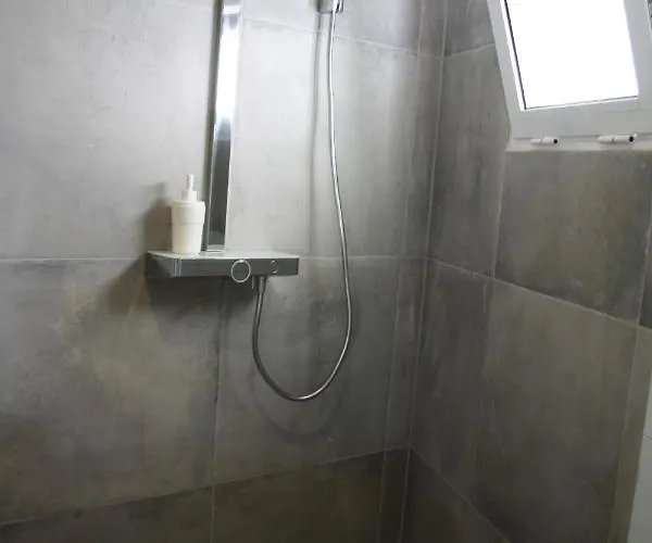 Estudio Com Espaco Exterior, 5 Minutos De Cascais. 公寓 *